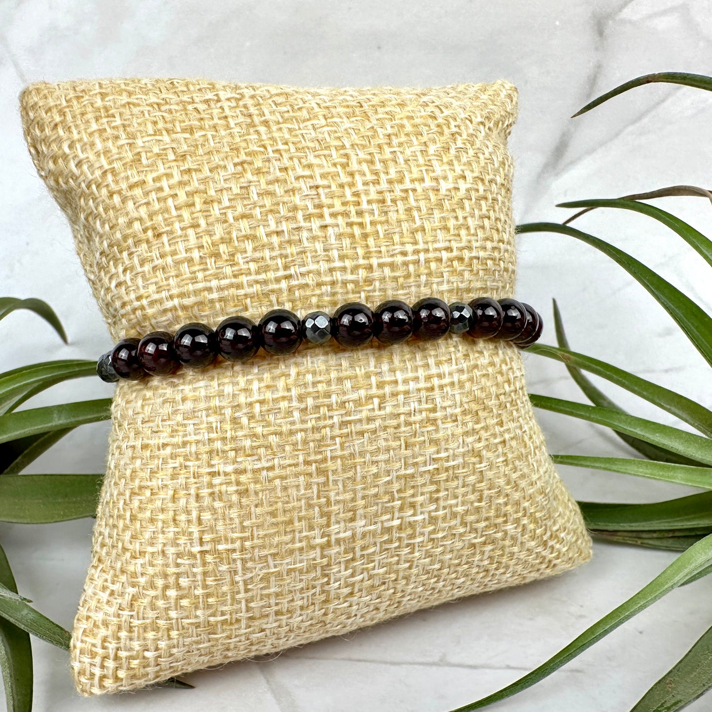 Granat/Hämatin Armband verstellbar Nylon (AN004)
