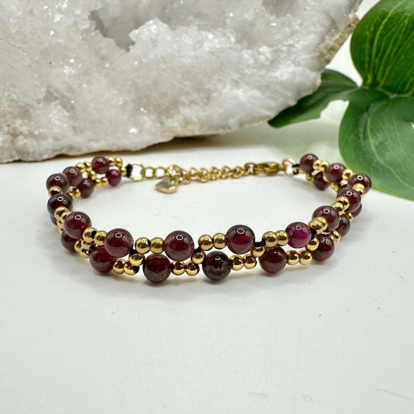 Beaded Armband Granat (AV012)