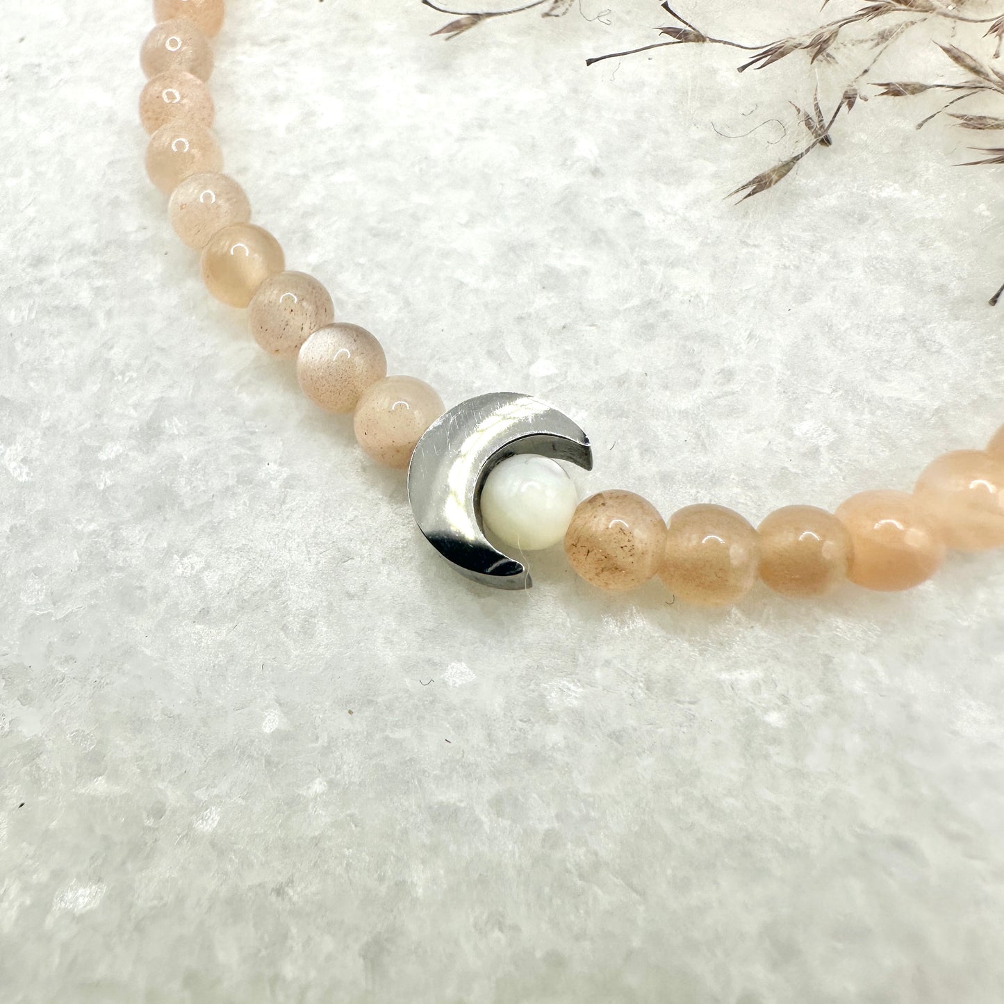 Armband Mondstein und Perlmutt (AE030)
