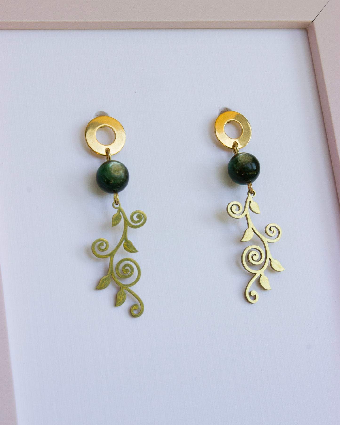 Ohrstecker Floral | Lepidolith | Gold | Edelstahl | OS051