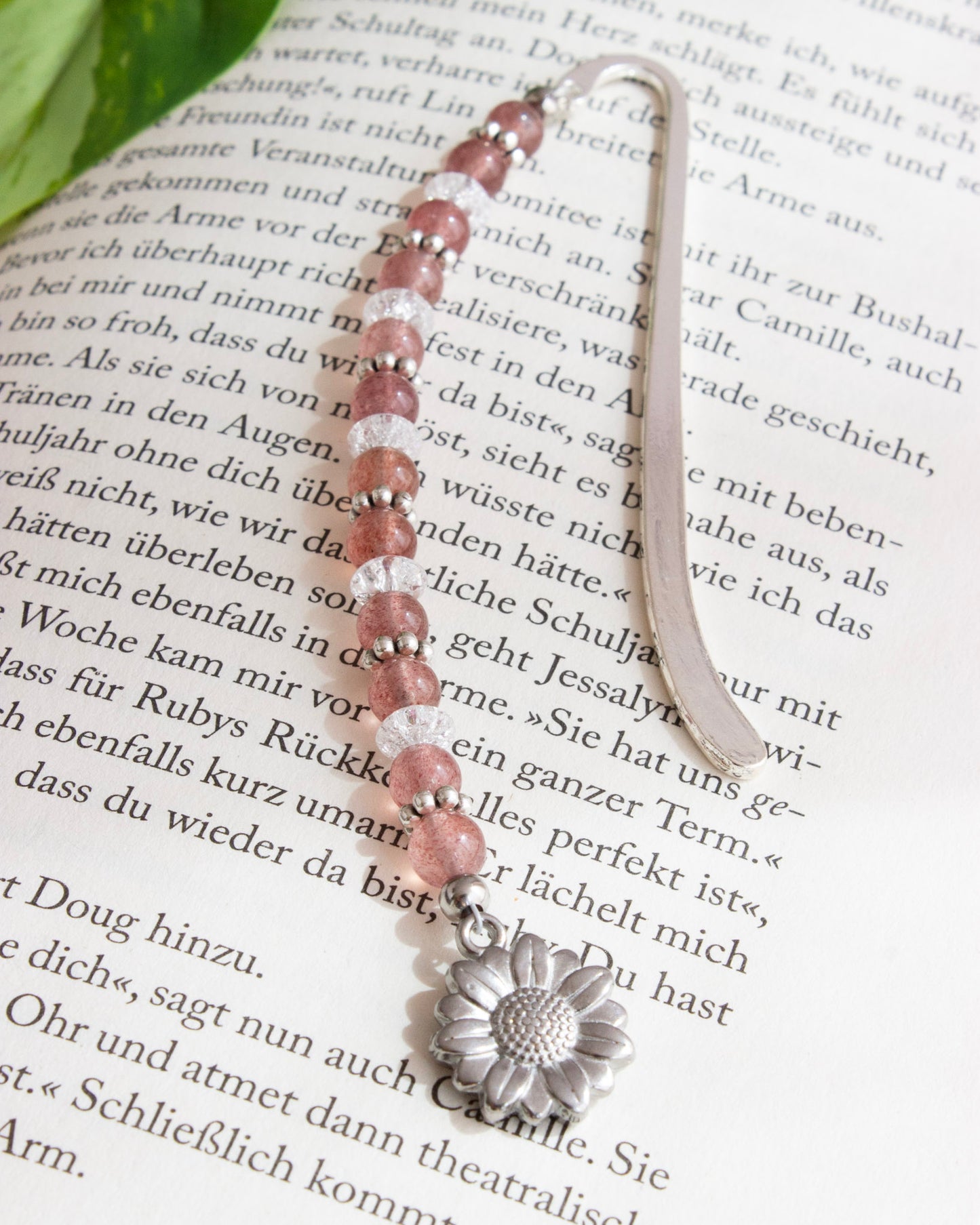 Lesezeichen mit Perlen | Erdbeerquarz & Bergkristall | LP002