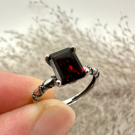 Granat Ring 24GR